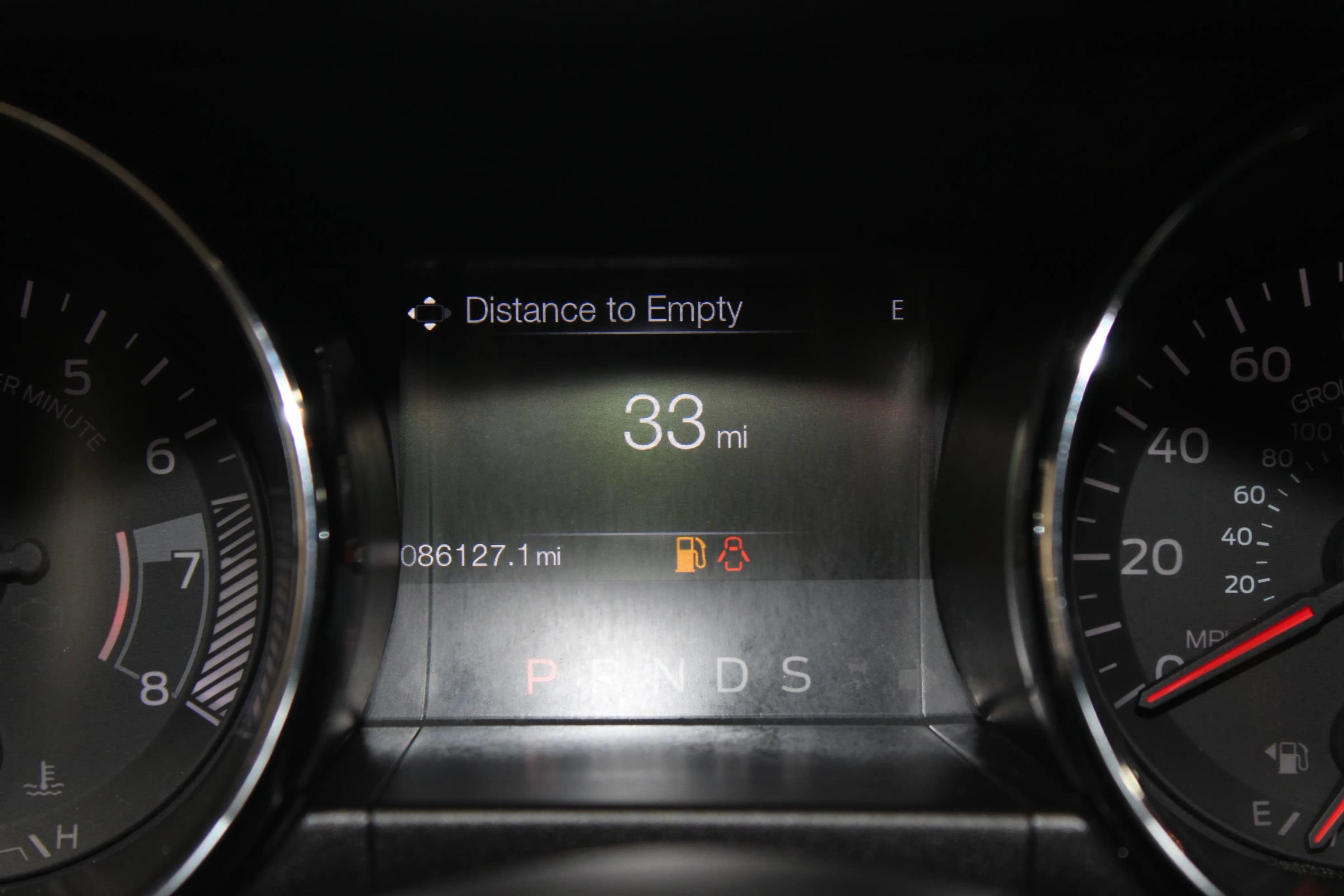 Used 2016 Ford Mustang Coupe RWD image 14