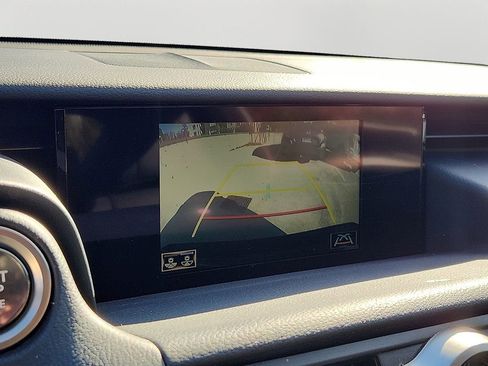 Used 2022 Lexus RC 300 image 19