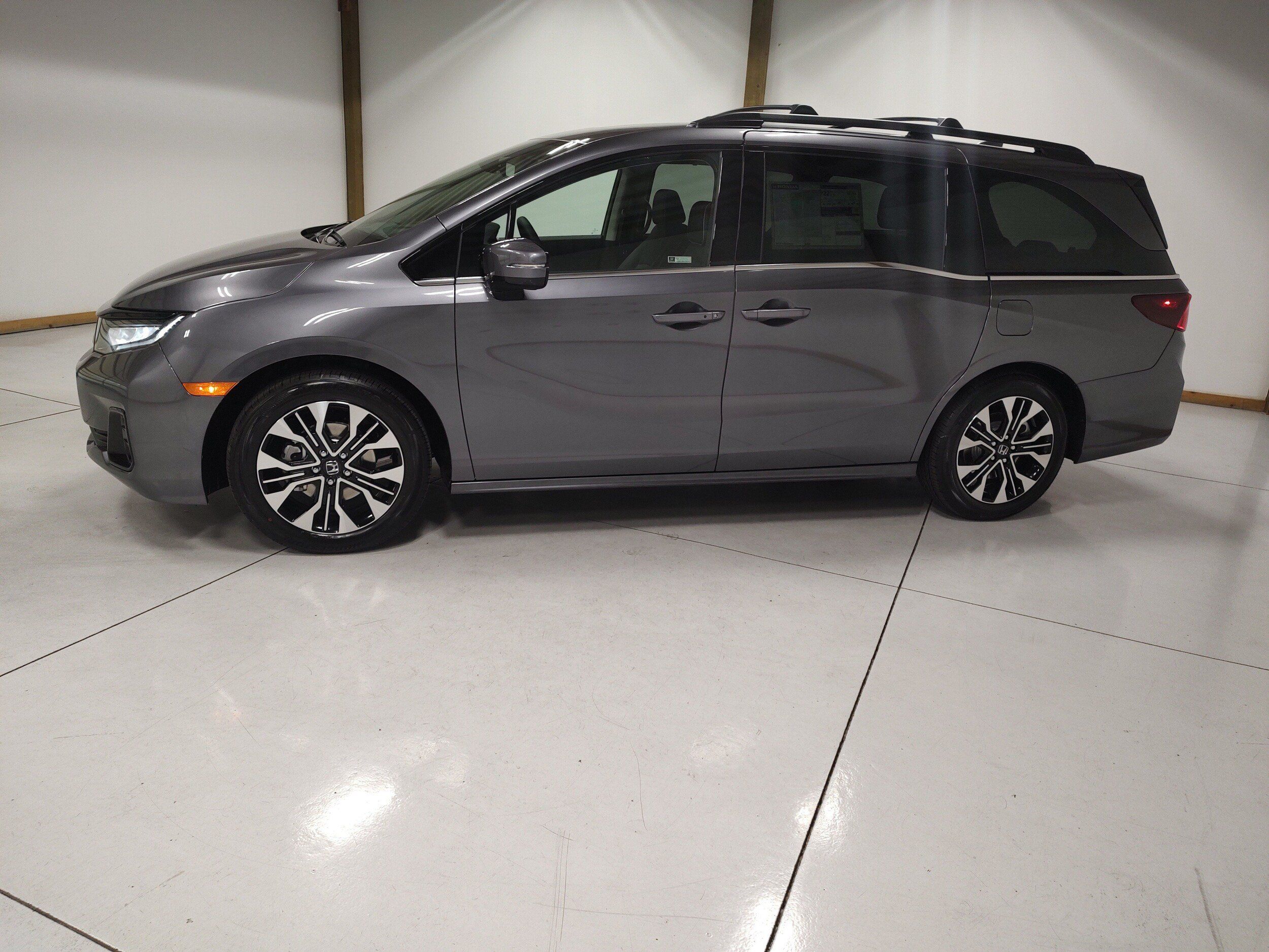 New 2026 Honda Odyssey Elite image 4
