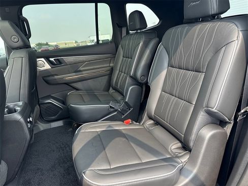 New 2026 Buick Enclave Avenir w/ Super Cruise Package image 33