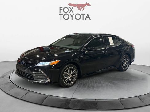 Used 2023 Toyota Camry XLE image 1