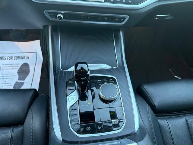 Used 2022 BMW X7 xDrive40i AWD/4WD image 12