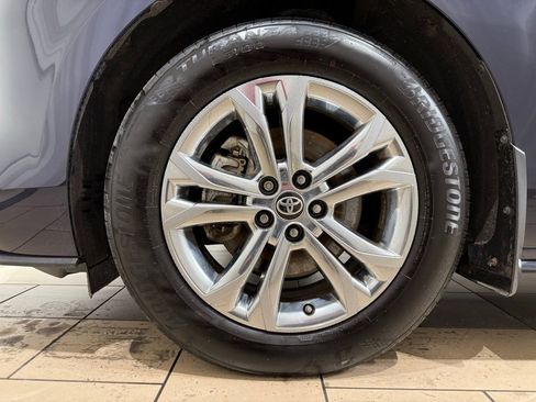 Certified 2023 Toyota Sienna Platinum image 8