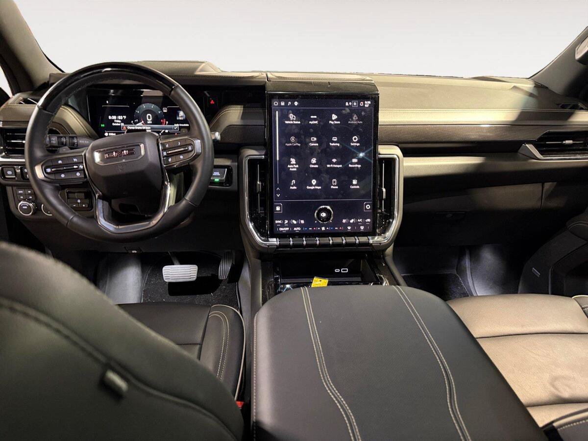 Used 2026 GMC Yukon Elevation w/ Elevation Premium Package AWD/4WD image 10