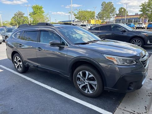 Used 2022 Subaru Outback Limited w/ Popular Package #2 image 4