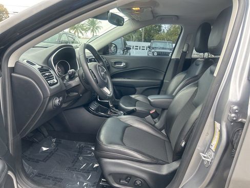 Certified 2019 Jeep Compass Altitude image 9