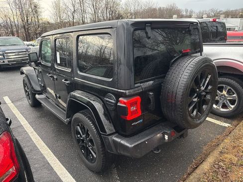 Used 2021 Jeep Wrangler Unlimited Sahara w/ Cold Weather Group image 3