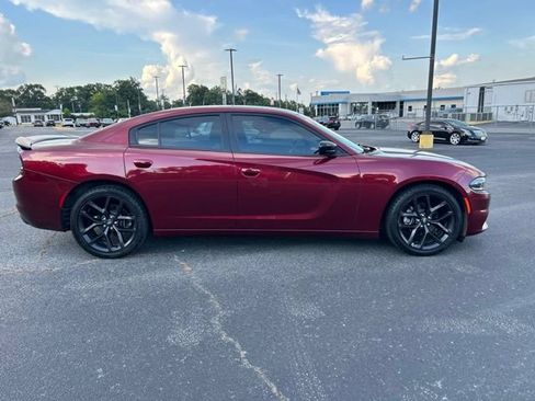 Used 2021 Dodge Charger SXT w/ Blacktop Package RWD image 5