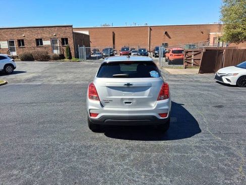 Used 2020 Chevrolet Trax LS w/ Tint and Cruise Package AWD/4WD image 6