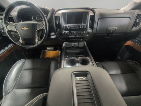 Used 2018 Chevrolet Silverado 1500 High Country image 10