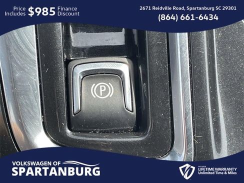 Used 2023 Chevrolet Equinox Premier image 29