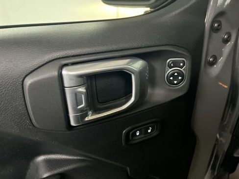 Used 2021 Jeep Wrangler Unlimited Sport image 22