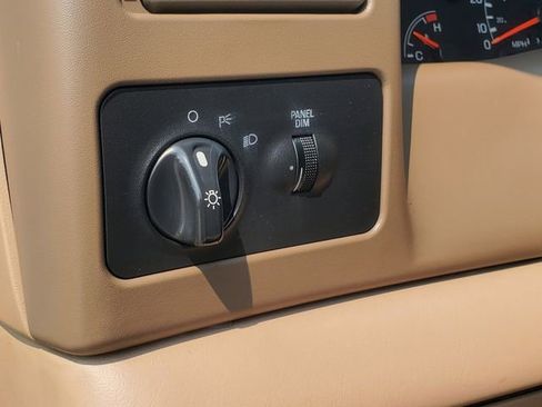 Used 1999 Ford F350 XLT image 9