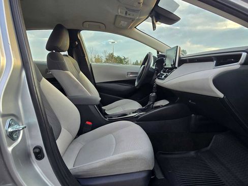 Used 2020 Toyota Corolla LE image 12