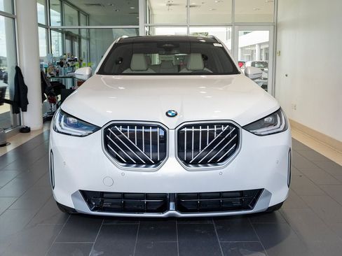 New 2026 BMW X3 xDrive30i w/ Premium Package AWD/4WD image 12