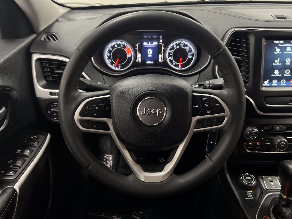 Used 2022 Jeep Cherokee Latitude w/ Sun & Sound Group AWD/4WD image 15