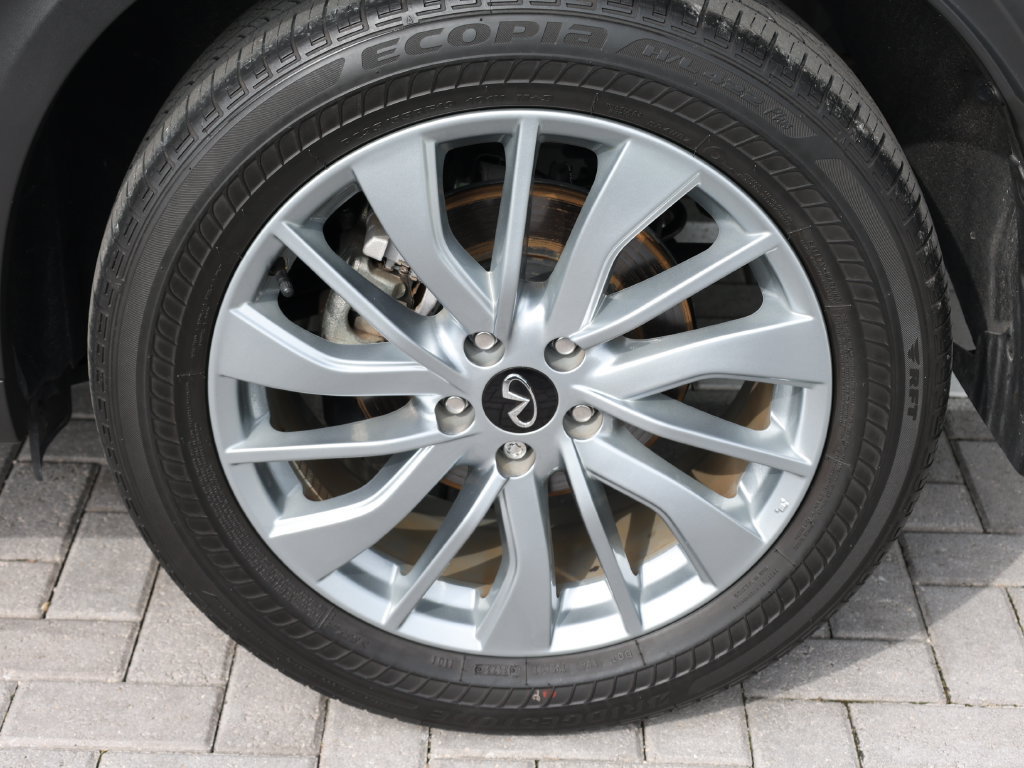 Certified 2024 INFINITI QX50 Luxe FWD image 43