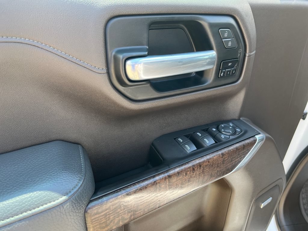 Used 2020 GMC Sierra 1500 Denali w/ Driver Alert Package II AWD/4WD image 11