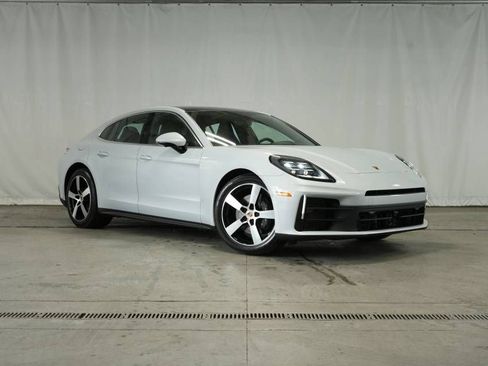 Used 2025 Porsche Panamera 4 AWD/4WD image 9