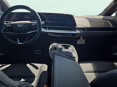 New 2025 Cadillac Optiq Sport 1 image 19