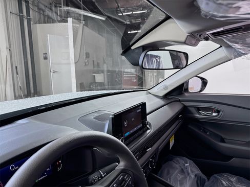 New 2025 Honda Accord SE image 5