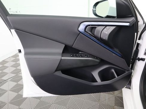 Certified 2025 BMW X3 xDrive30i w/ Premium Package image 26