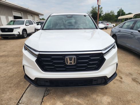 Used 2024 Honda CR-V EX image 2