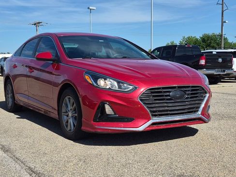 Used 2018 Hyundai Sonata SE FWD image 1