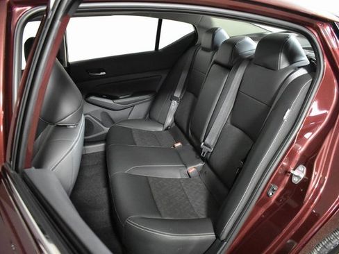 Used 2025 Nissan Altima 2.5 SL image 30