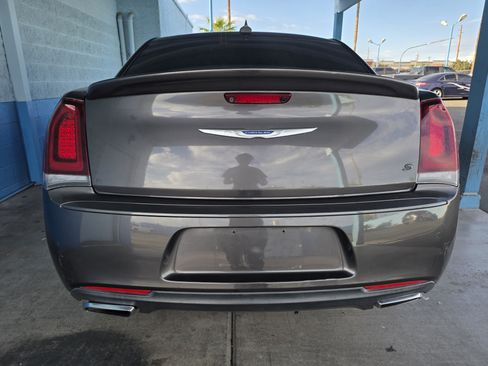 Used 2017 Chrysler 300 S w/ S Model Appearance Package RWD image 3