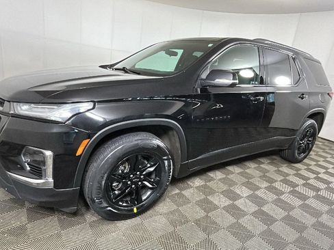 Used 2022 Chevrolet Traverse LT FWD image 9