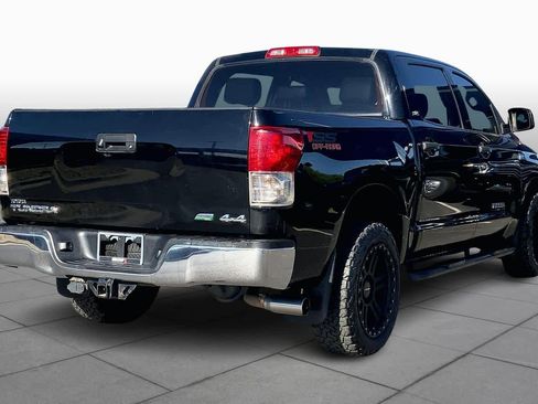 Used 2013 Toyota Tundra 4x4 CrewMax w/ SR5 Pkg image 13