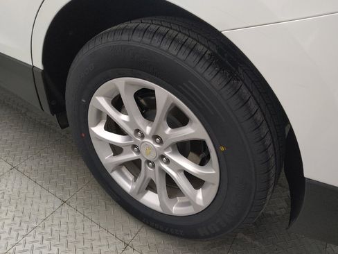 Used 2021 Chevrolet Equinox LS w/ LPO, Floor Liner Package image 31