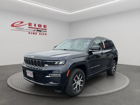 Used 2024 Jeep Grand Cherokee Limited AWD/4WD image 1
