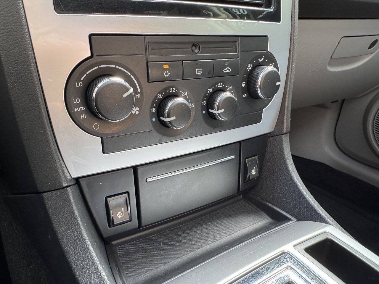 Used 2006 Dodge Charger SRT8 w/ SRT Option Group III RWD image 38