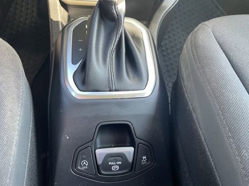 Used 2023 Jeep Renegade Altitude image 28