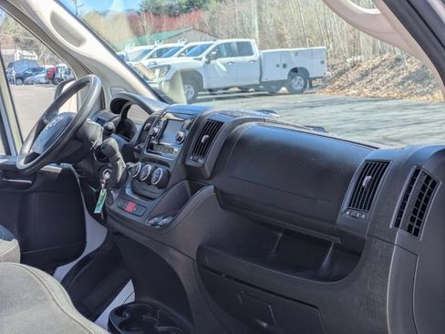 Used 2019 RAM ProMaster 3500 w/ Premium Appearance Group FWD image 29