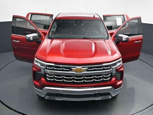 Used 2023 Chevrolet Silverado 1500 LTZ AWD/4WD image 28