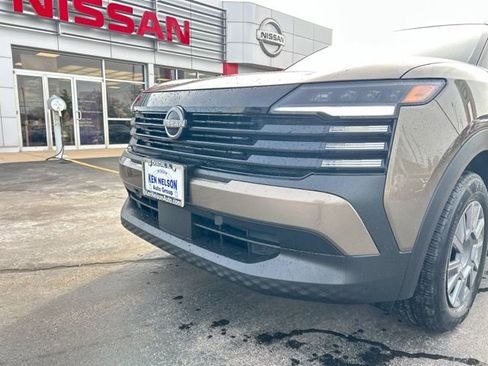 Used 2025 Nissan Kicks S image 14