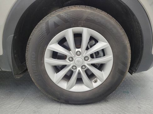 Used 2017 Kia Sorento LX w/ LX Convenience Package image 31