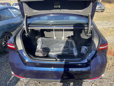 New 2026 BMW 530i xDrive w/ Premium Package image 5