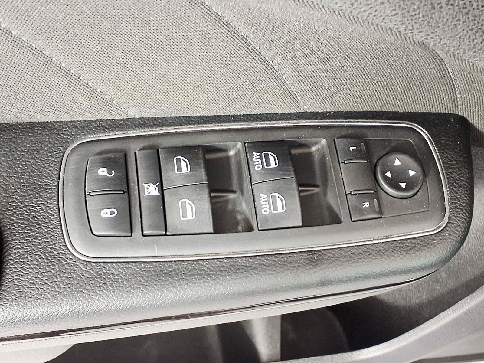 Used 2018 Dodge Charger GT w/ Blacktop Package AWD/4WD image 15