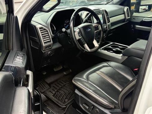 Used 2021 Ford F250 Platinum w/ Tremor Off-Road Package image 27