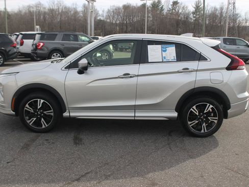 Used 2023 Mitsubishi Eclipse Cross SE image 4