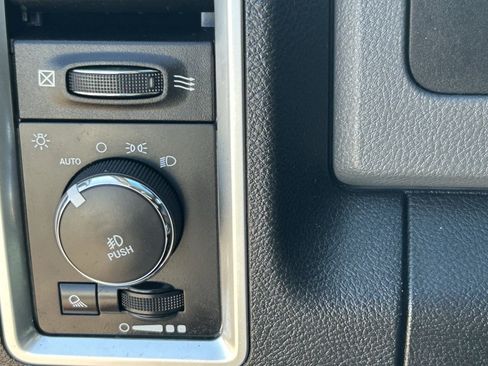 Used 2017 RAM 1500 Big Horn AWD/4WD image 14