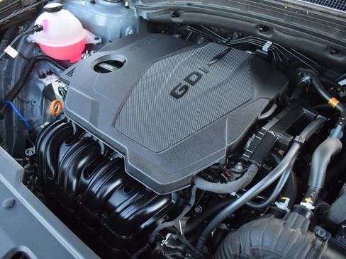 Certified 2025 Kia Sportage LX image 30