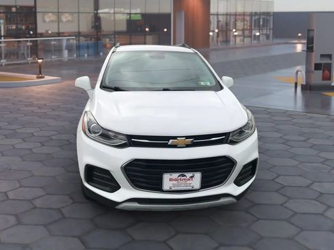 Used 2020 Chevrolet Trax LT image 6