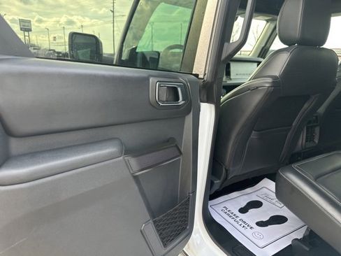 Used 2025 Ford Bronco Outer Banks image 27
