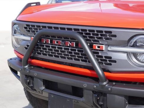 Used 2021 Ford Bronco Badlands AWD/4WD image 5