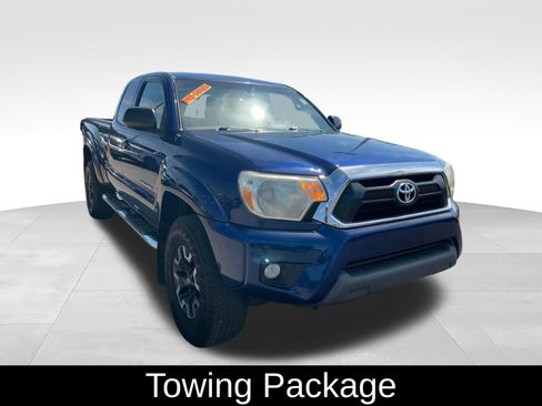 Used 2015 Toyota Tacoma PreRunner w/ SR5 Package RWD image 3